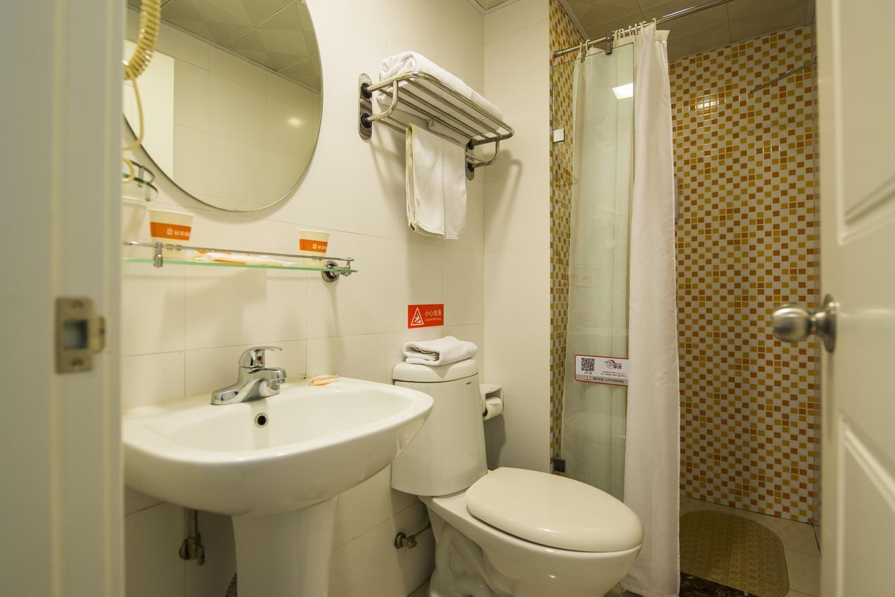 Home Inn Shanghai Xujiahui Road Mengzi Road Екстериор снимка